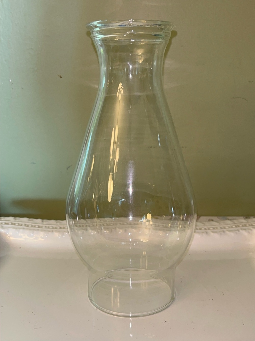 Inner Beaded-top Cleat Glass Hurricane Lamp Chimney Shade 8.5in Tall